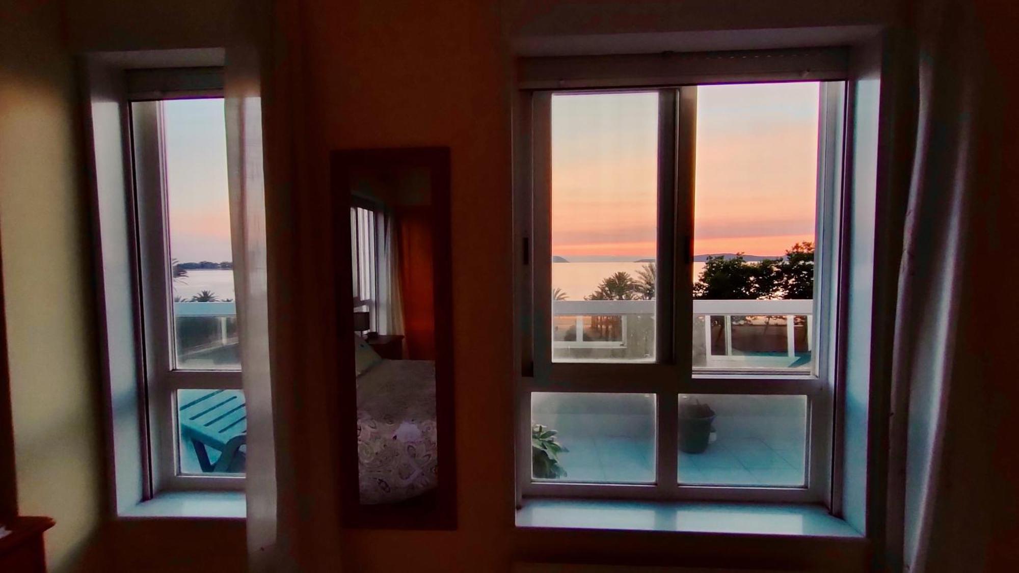 Samil Apartment, Primera Linea De Playa Con Wifi Y Garaje Vigo Exterior foto