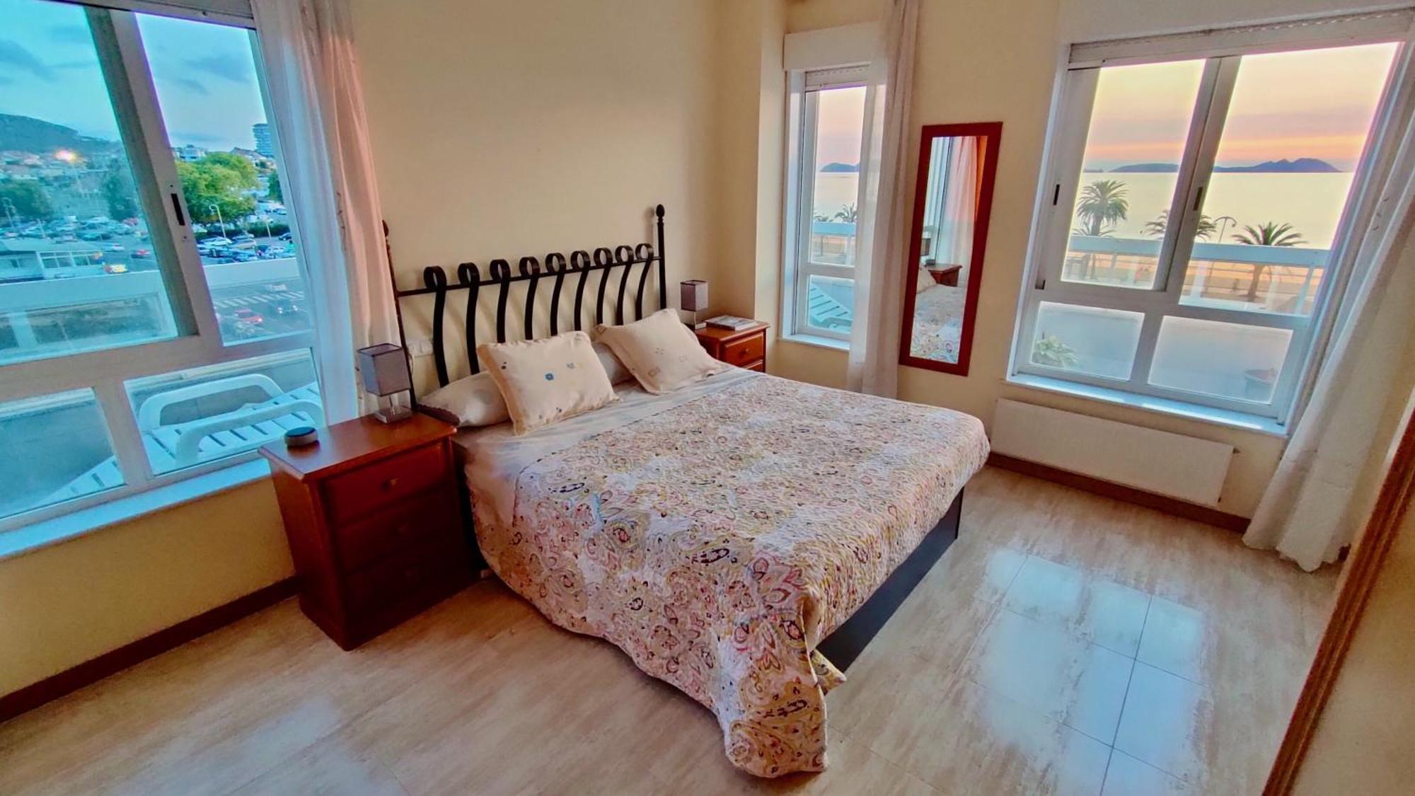 Samil Apartment, Primera Linea De Playa Con Wifi Y Garaje Vigo Exterior foto